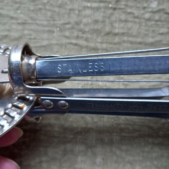 Vintage egg beater - Picture 4 of 4